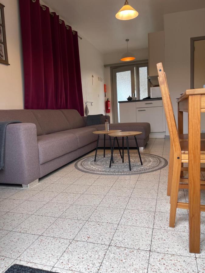 Au Bout Du Monde Vila Hastiere-par-dela Exterior foto